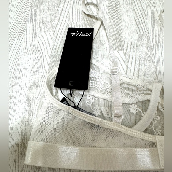 NWT Nasty Gal Sheer Bralette - Picture 3 of 10